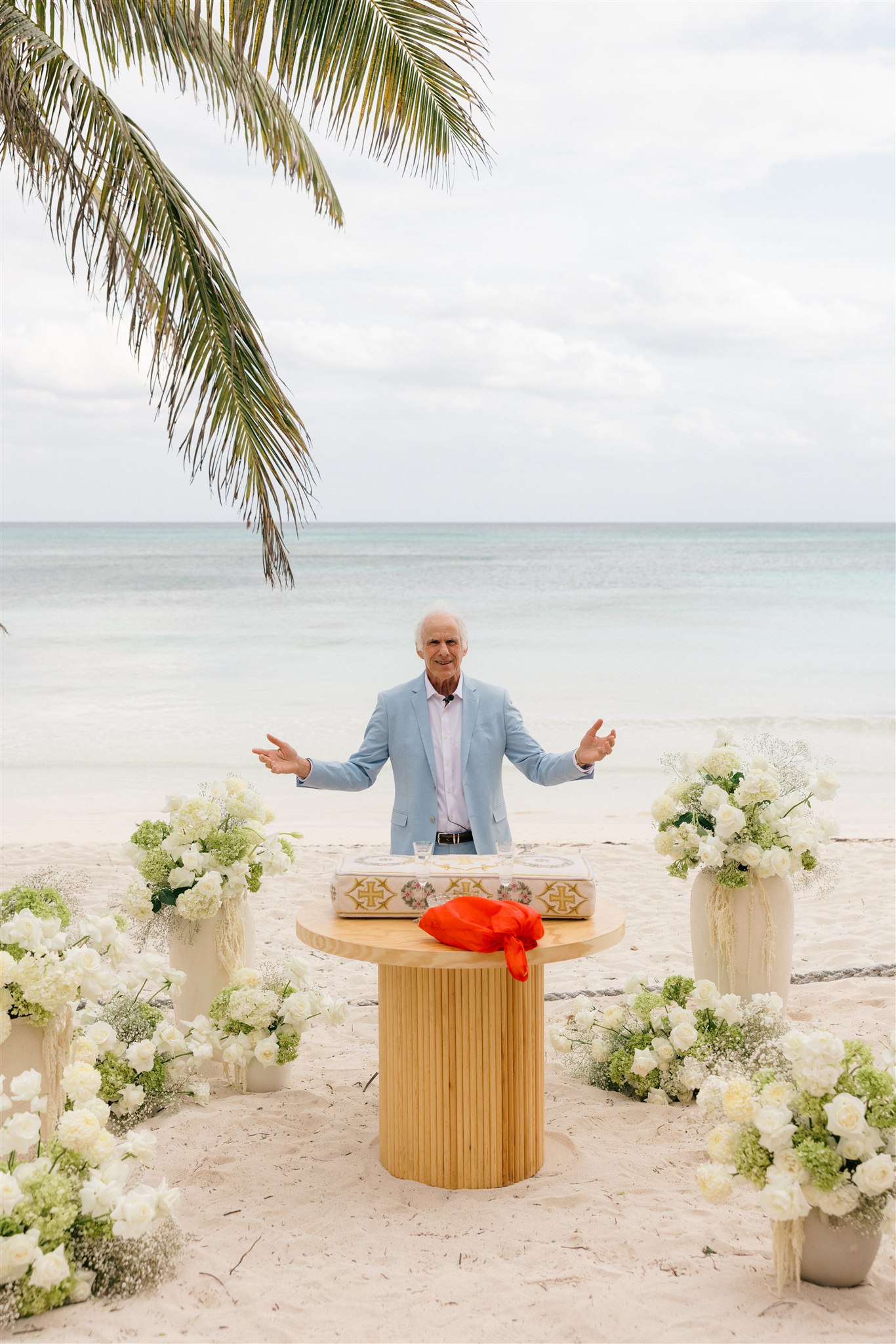 Officiant at the beachfront ceremony, Saasil Kantenah wedding